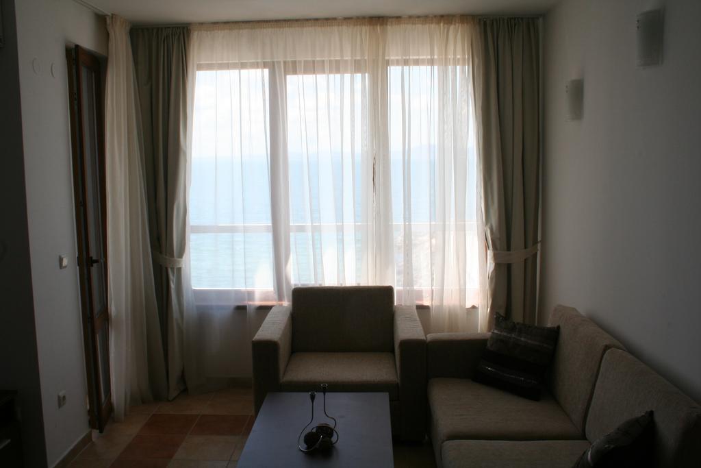 Apartments Helios Pomorie Cameră foto